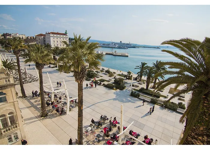 Riva Royal View Luxury Apartments